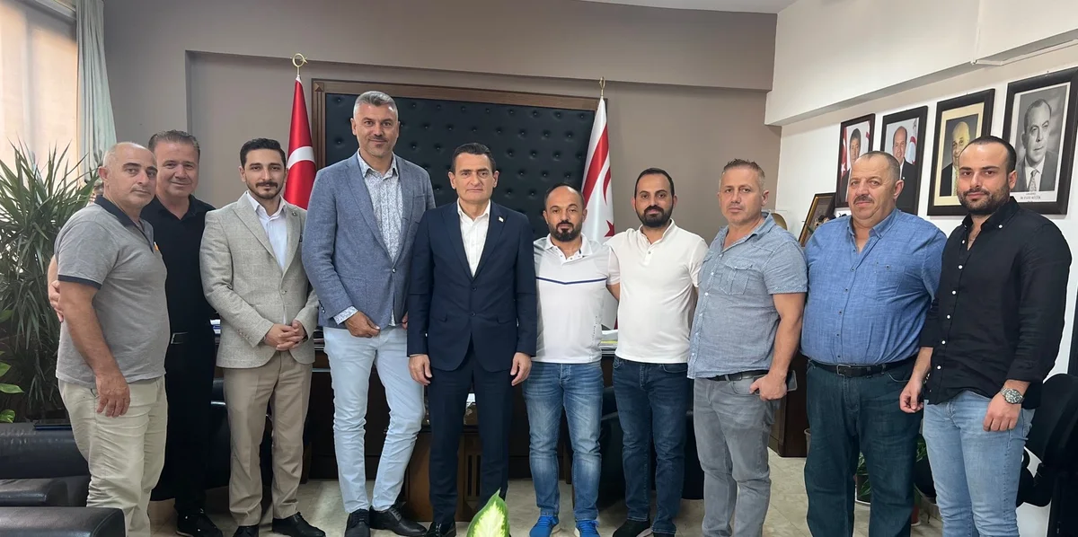 Bakan Oğuz dernek heyetini kabul etti